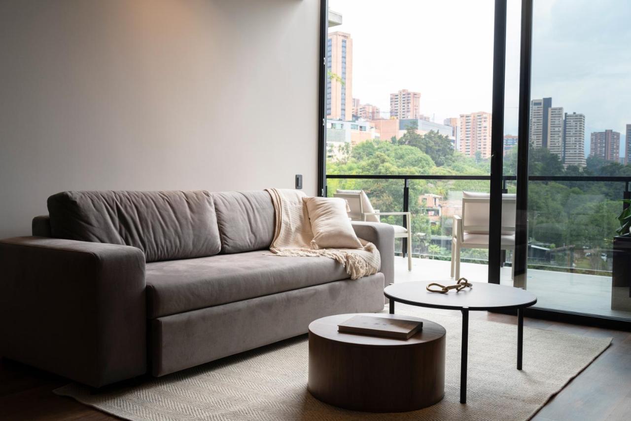 Apartment Kiin Living- 