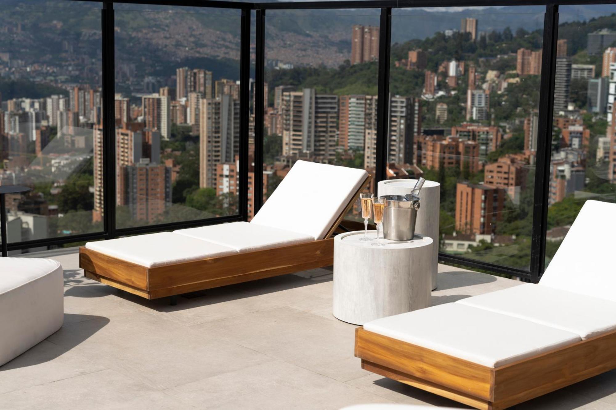 Apartment Kiin Living- 