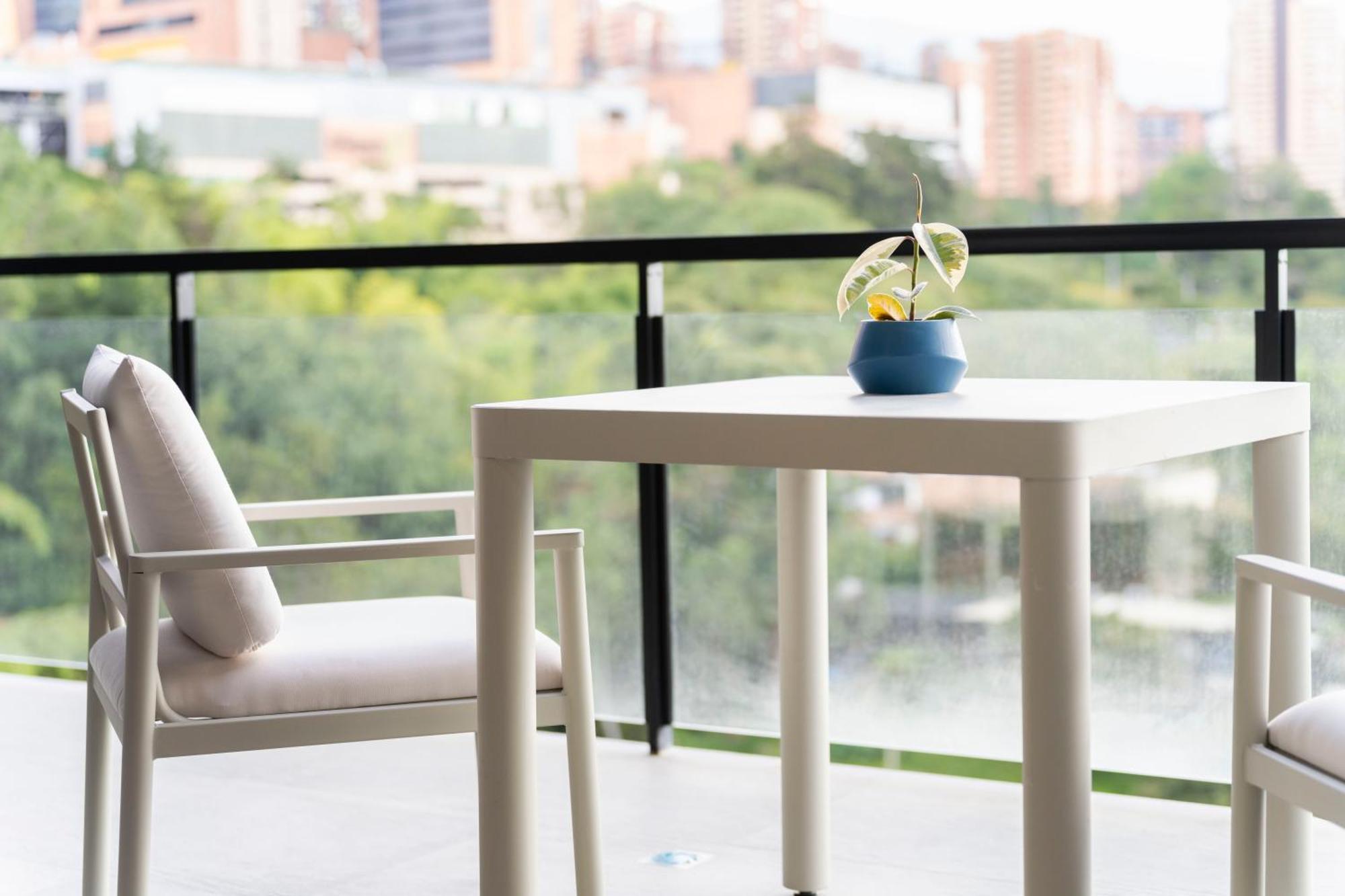 Apartment Kiin Living- 