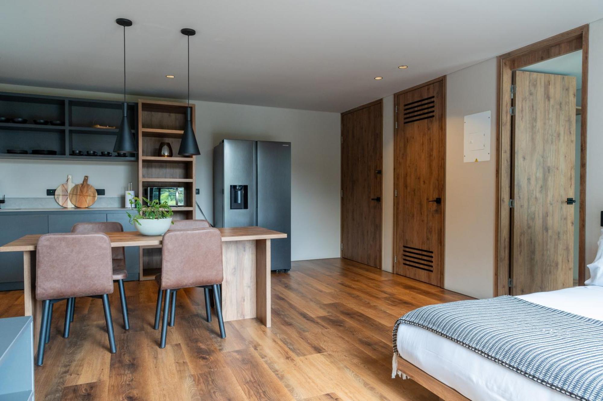 Apartment Kiin Living- 