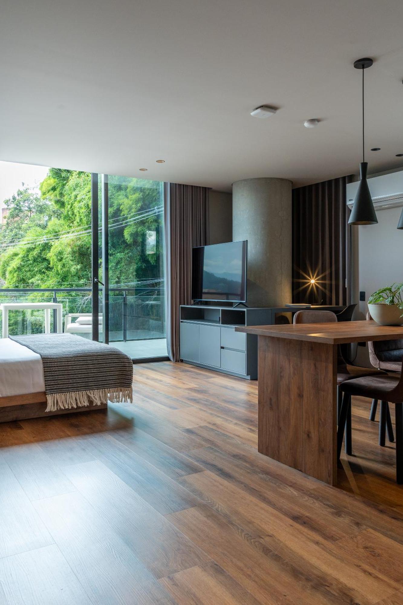 Apartment Kiin Living- 