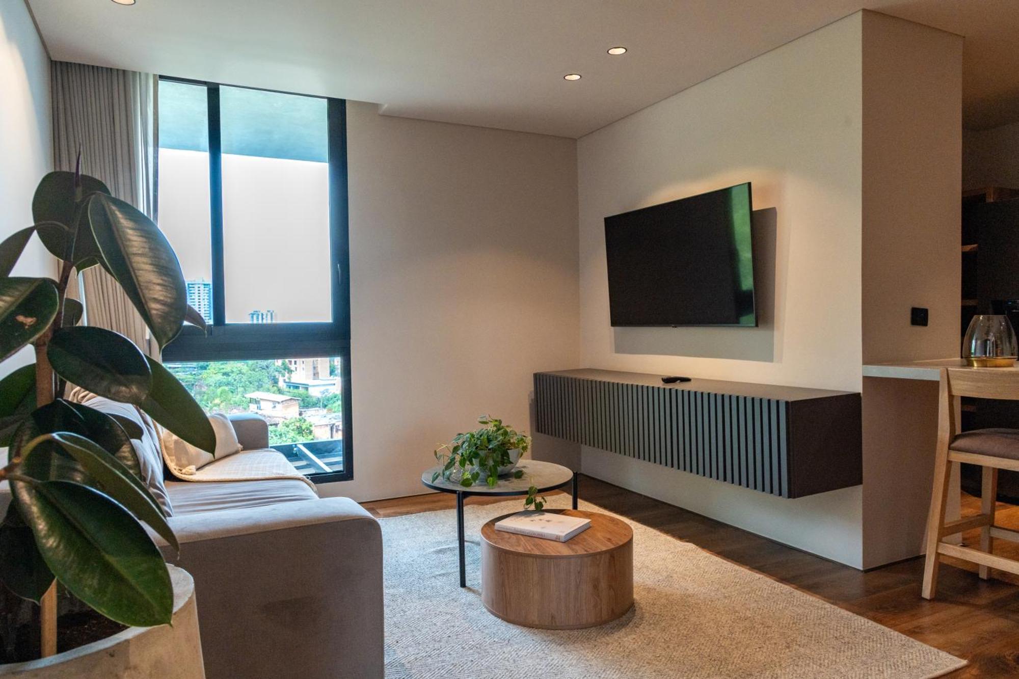 Apartment Kiin Living- 